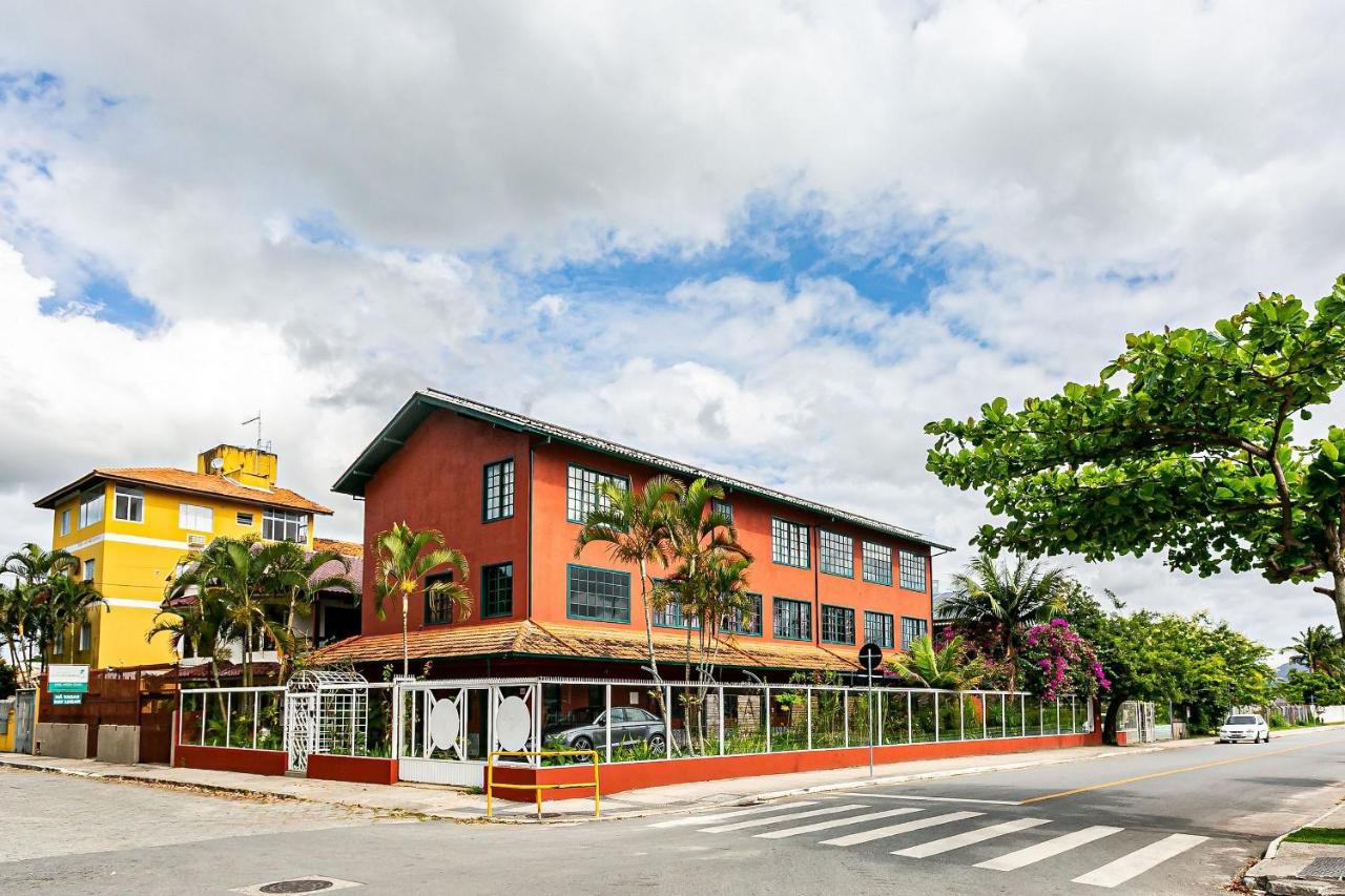 Studios Duplos E Individuais 450M Da Praia Rai フロリアノポリス エクステリア 写真
